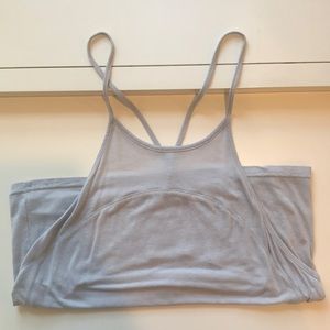 Alo Top // very flattering curve tank in Mist
